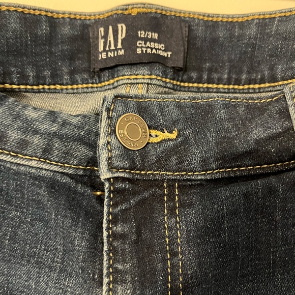 Gap Classic Straight Fit Jeans Women Size 12 (31) Regular Blue Stretch Dark Wash - Picture 3 of 10